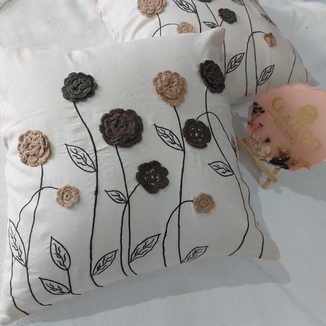 Crochet Flowers off white - Set of 5 Pure Cotton Cushion Covers