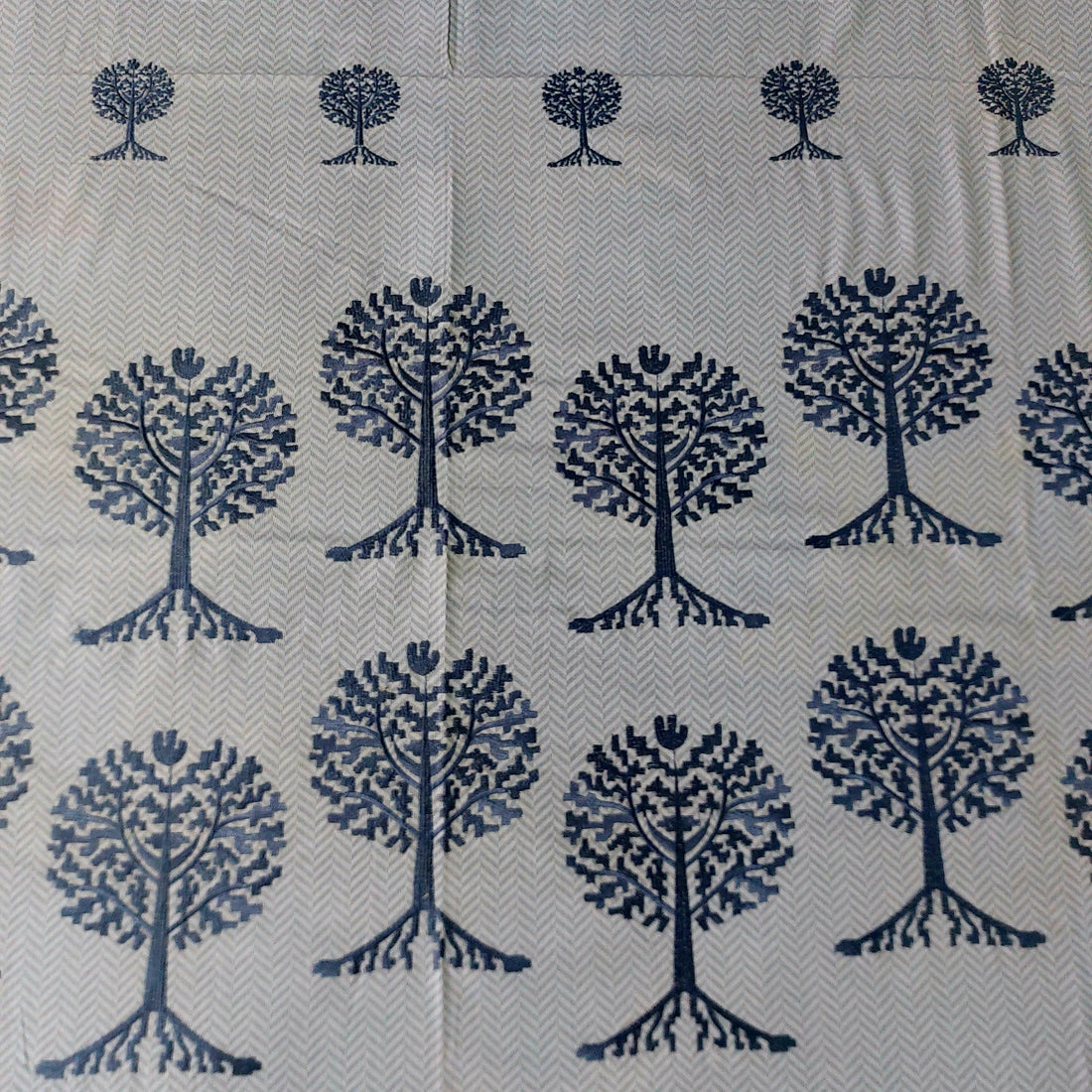 Calcutta Textured Embroidered Bedsheet set