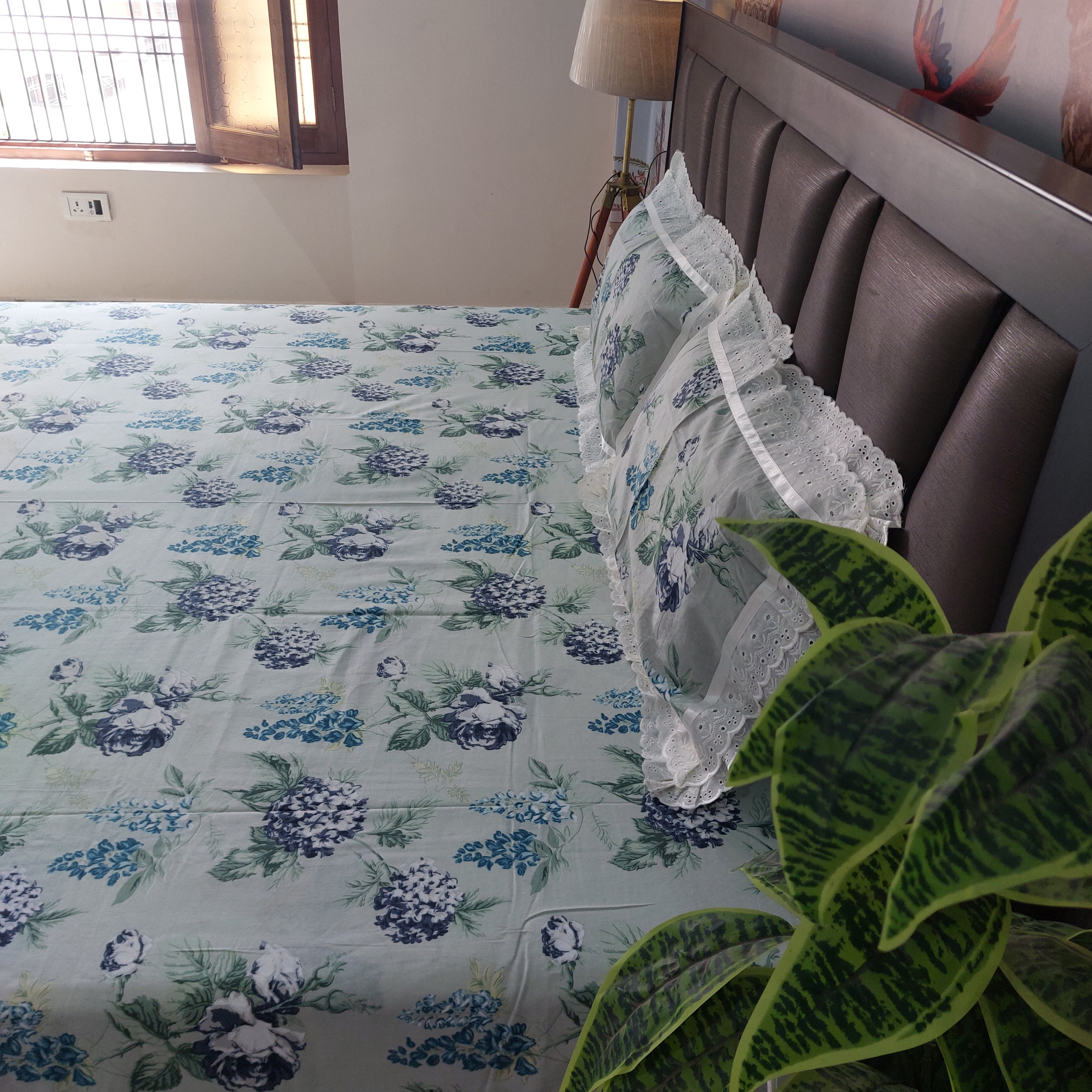 Blue Bouquet - Lace Designed Pure Cotton Bedsheet Set