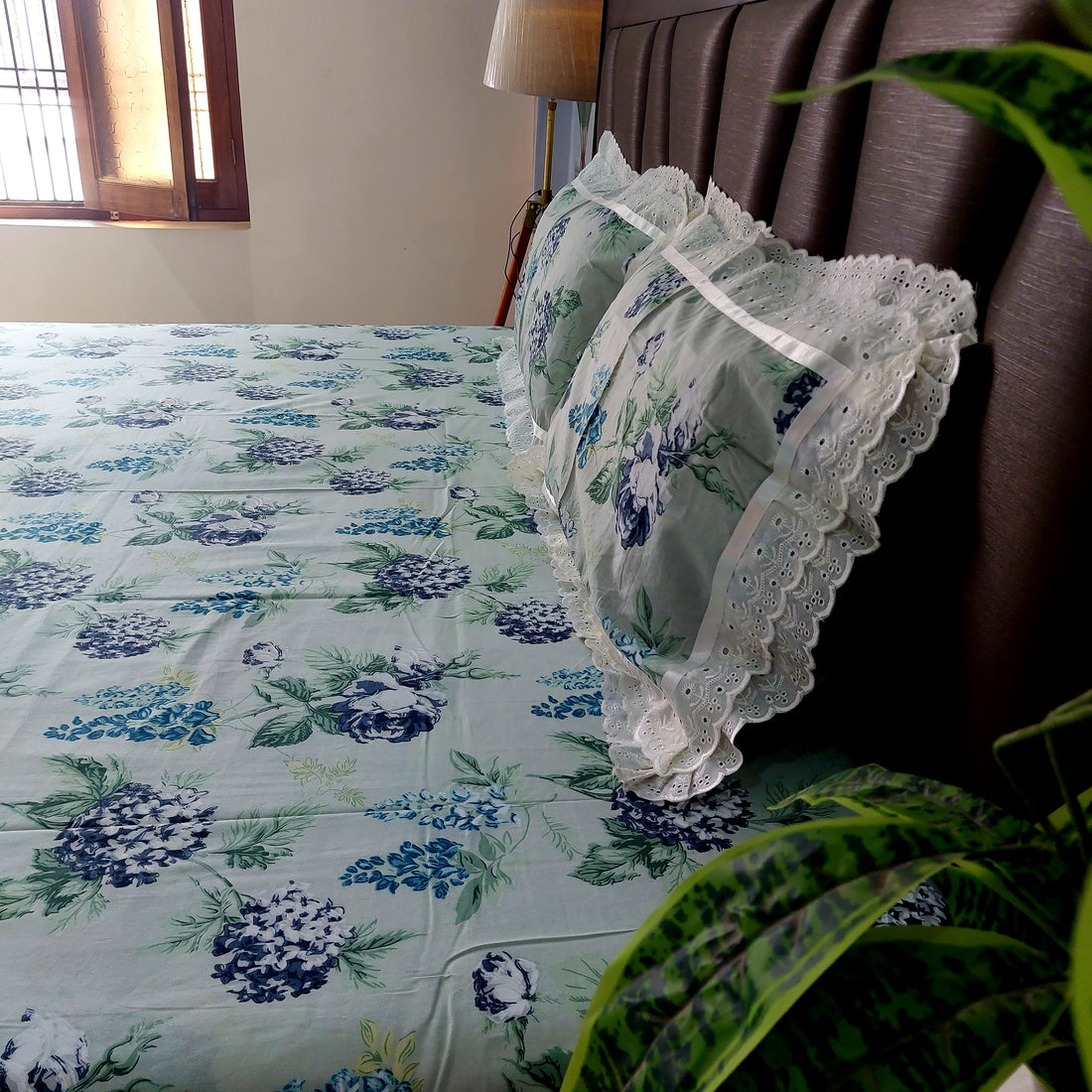 Blue Bouquet - Lace Designed Pure Cotton Bedsheet Set