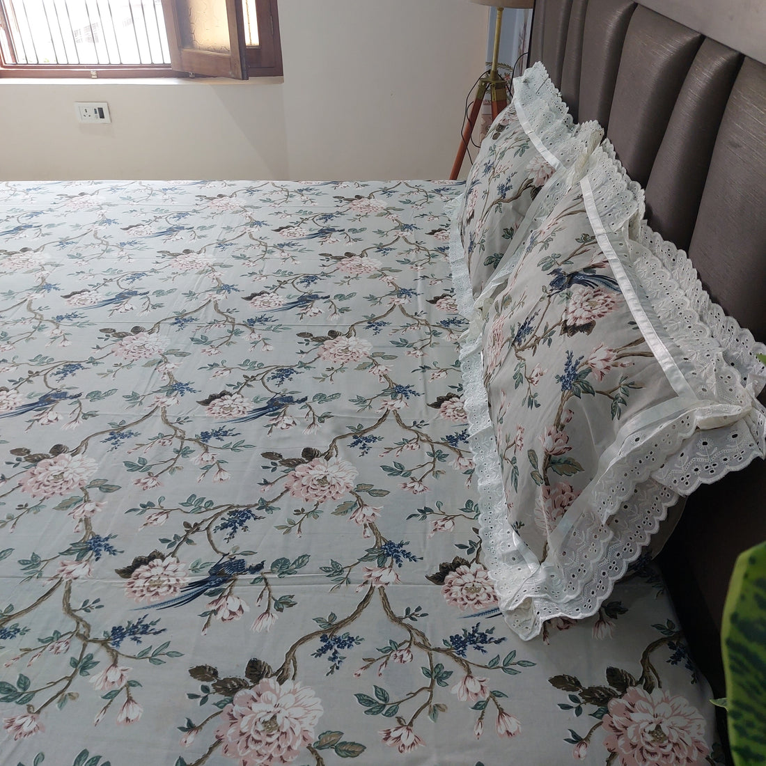 Birds Serenity - Lace Designed Pure Cotton Bedsheet Set