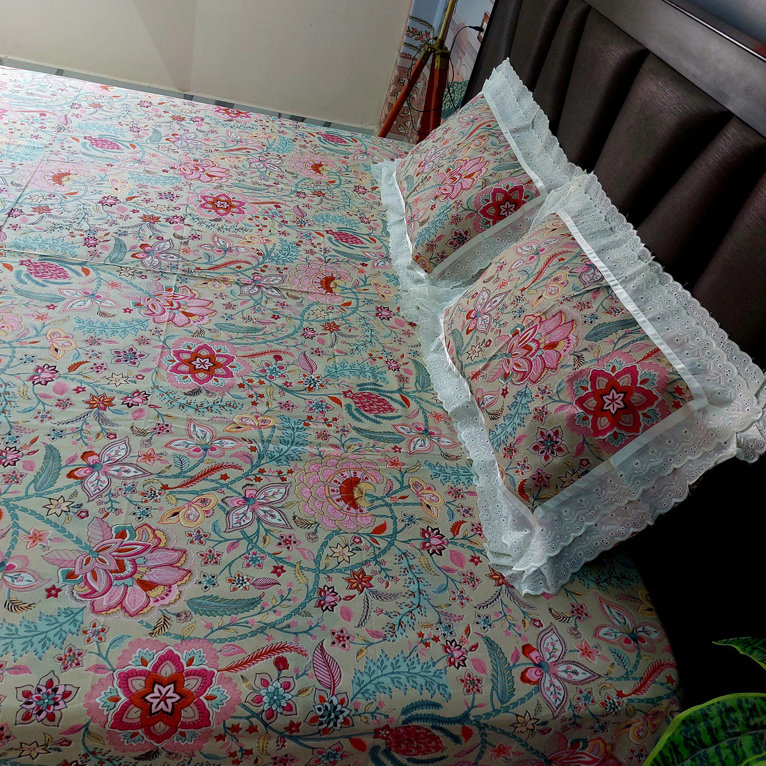 Flowering Vine - Lace Designed Pure Cotton Bedsheet Set