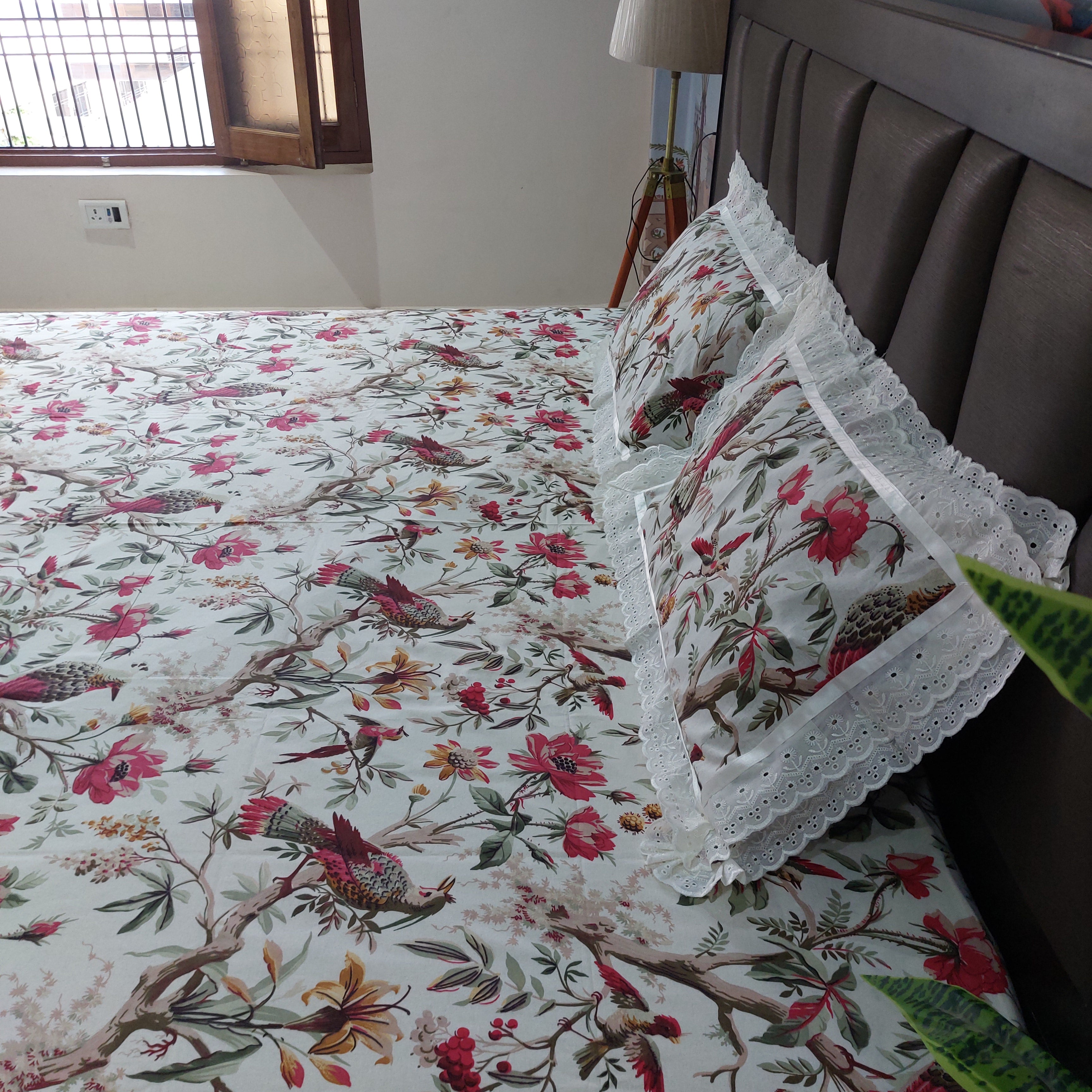 Red Bird - Lace Designed Pure Cotton Bedsheet Set