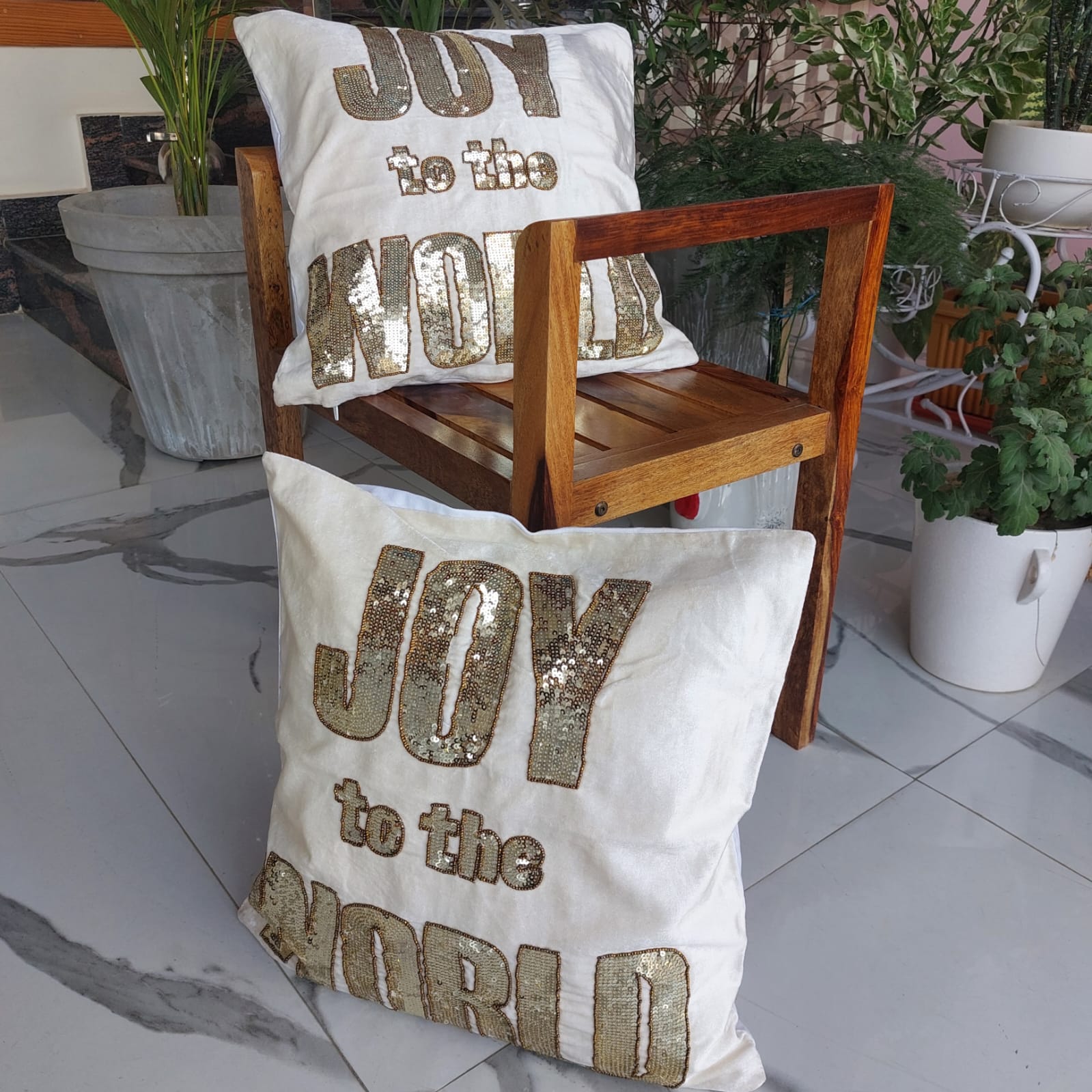 Joy to the World - Set of 2 Velvet Cushion Cover The Cotton Stories