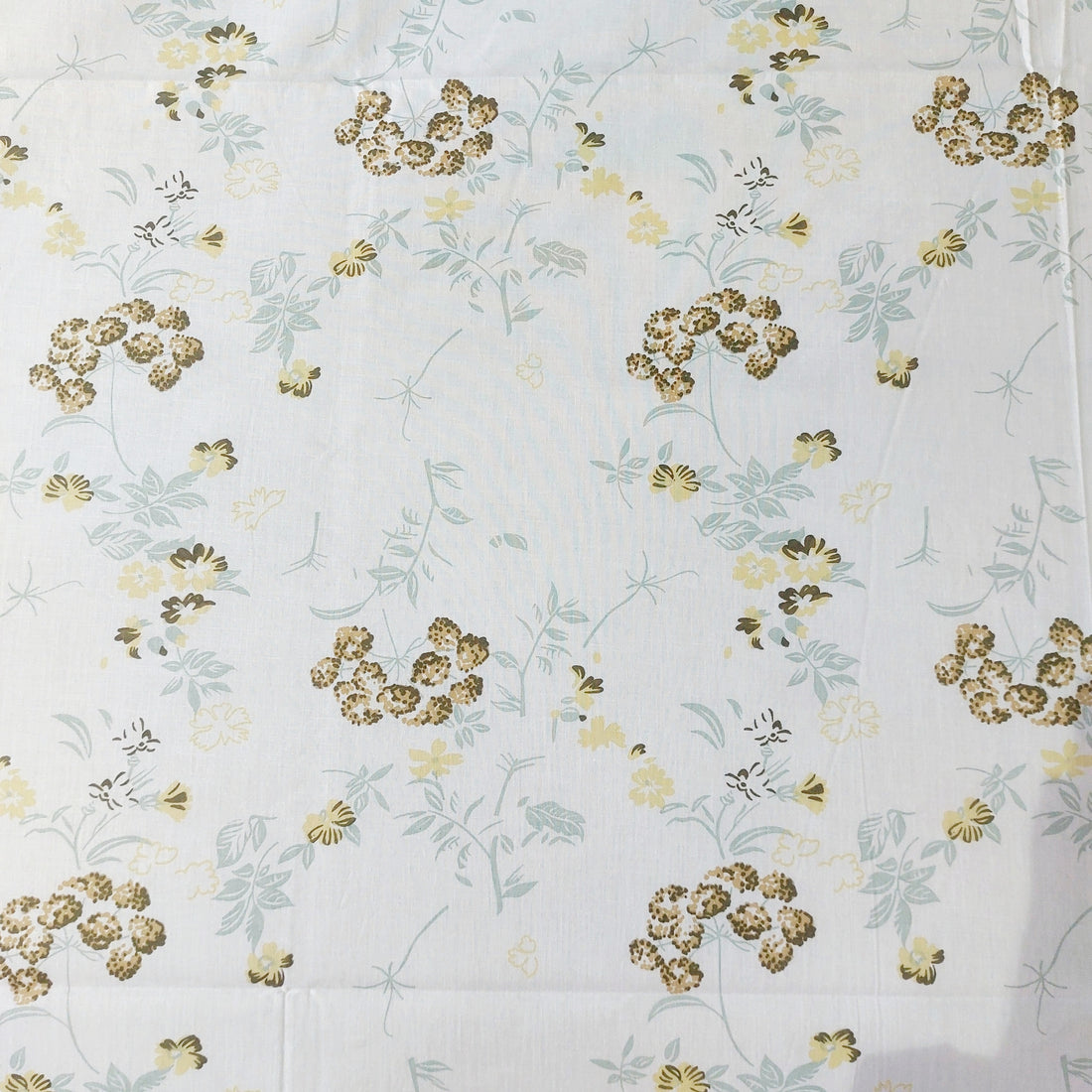 Minimal floral white - 100% Cotton Bedsheet Set